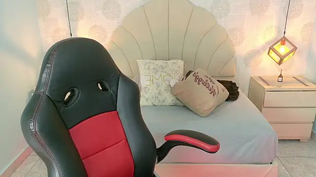 AIXATRISTA1 online show from 10-28-25, 07:57