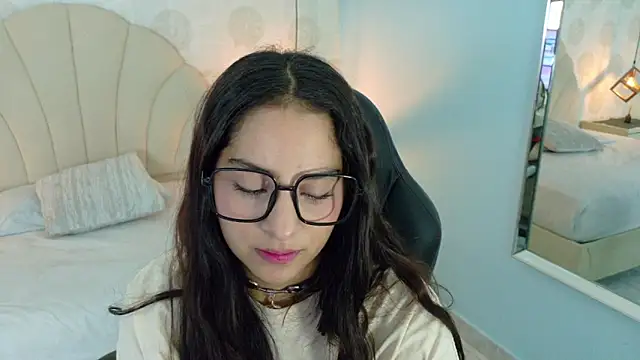 AIXATRISTA1 online show from 03-03-26, 07:43