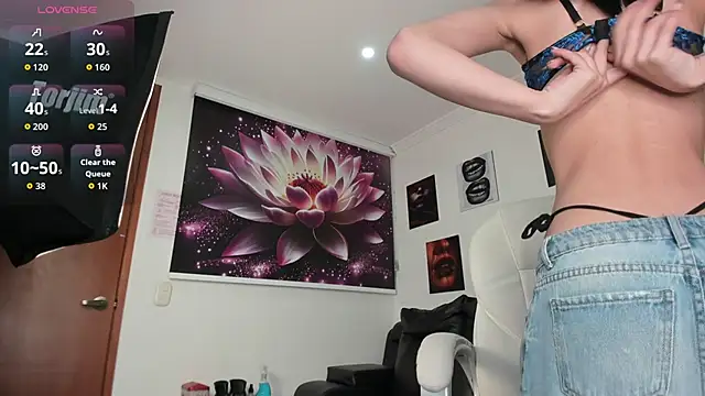 lycoris 19 online show from 09-13-25, 08:20