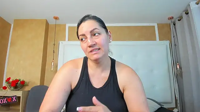 Heidy milf online show from 07-21-26, 08:21