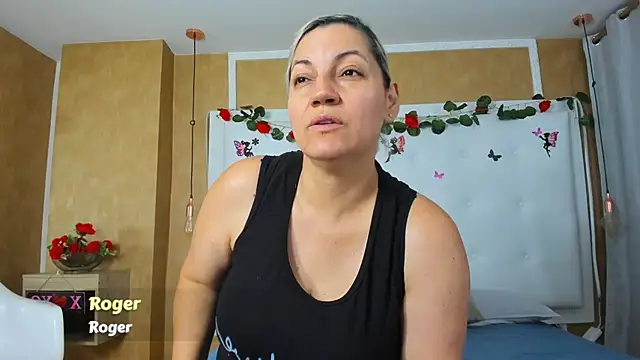 Heidy milf online show from 02-21-26, 08:11