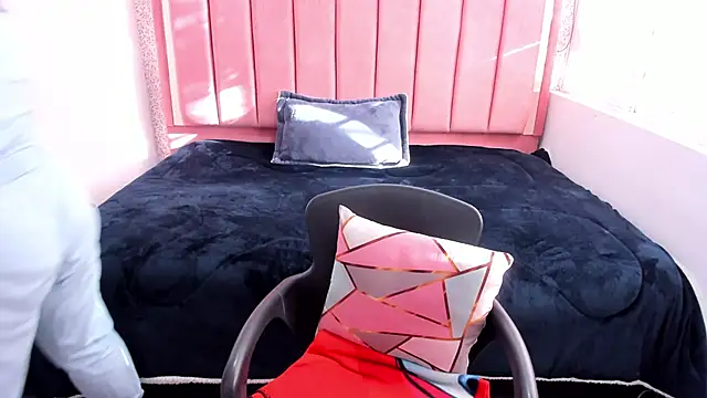 Barbara fox   online show from 11-24-25, 12:16