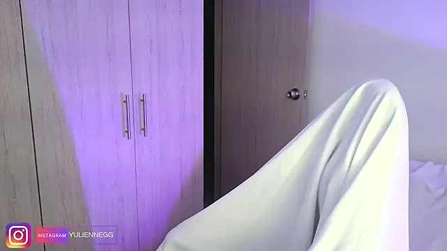 Yulienneg online show from 11-30-25, 11:05