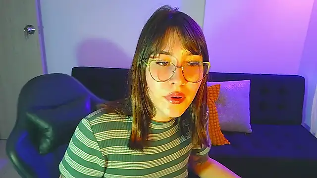 Yulienneg online show from 02-28-26, 02:11