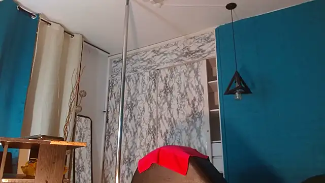 hanna mooreee online show from 10-12-25, 06:31