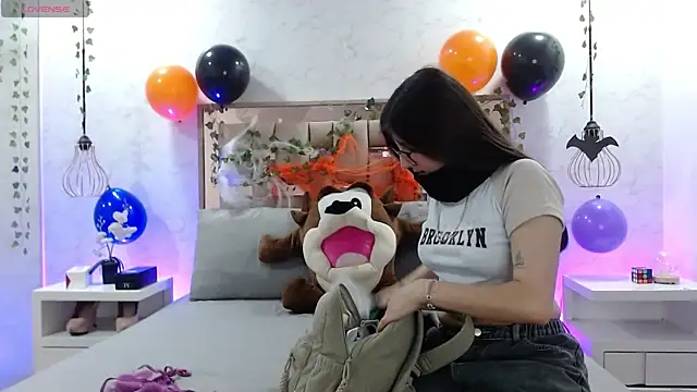 ScarlettRox online show from 10-25-25, 11:31