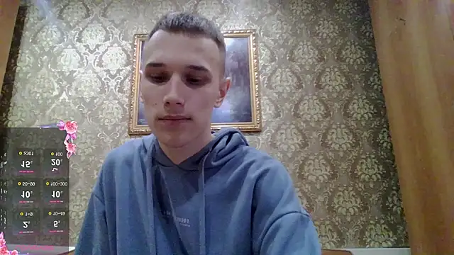 Snapshot of your___honeyy chatting on 10-20-25, 10:38 your   honeyy online show from 10-20-25, 10:38