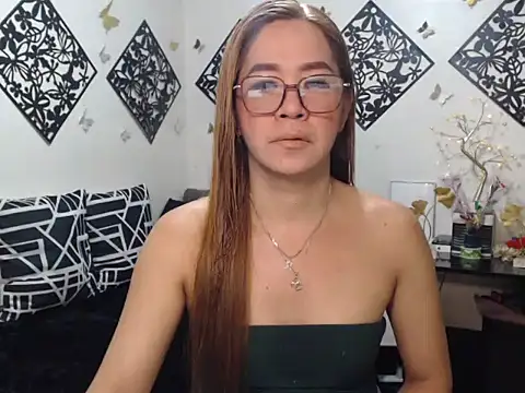 Snapshot of TheMISTRESSx69 chatting on 05-19-26, 09:33 TheMISTRESSx69 online show from 05-19-26, 09:33