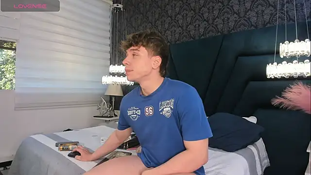 TaylerWhite online show from 07-08-26, 11:44