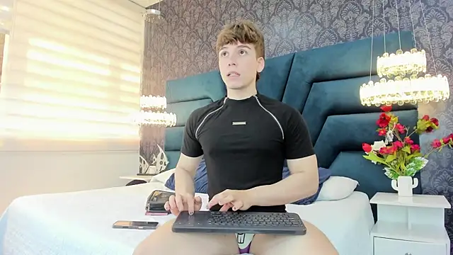 TaylerWhite online show from 03-20-26, 03:13