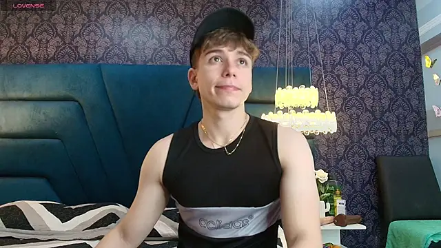 TaylerWhite online show from 12-20-25, 11:46