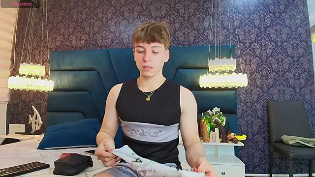 TaylerWhite online show from 01-13-26, 12:09