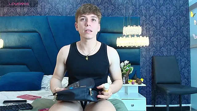 TaylerWhite online show from 01-14-26, 12:09