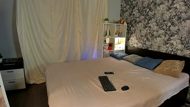 Laila Blarr online show from 11-07-25, 10:31