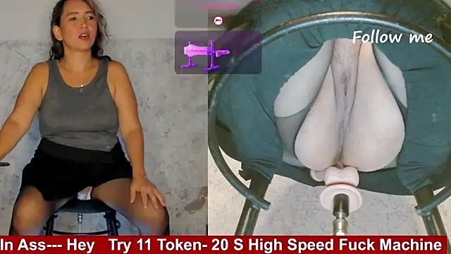 Snapshot of marly_charm_ chatting on 02-26-26, 04:01 marly charm online show from 02-26-26, 04:01