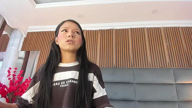 Sophie Calloway online show from 01-17-26, 01:47