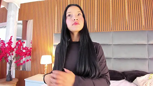 Snapshot of Sophie_Calloway chatting on 04-07-26, 02:19 Sophie Calloway online show from 04-07-26, 02:19