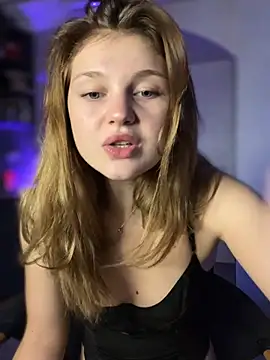 Emaline Fane online show from 04-15-26, 08:20