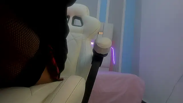 MilkWhore1 online show from 02-10-26, 07:24