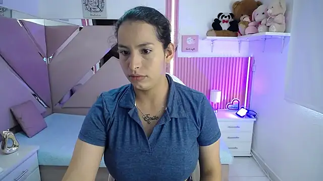 Mia garcia28 online show from 07-14-26, 08:04