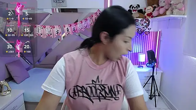 Mia garcia28 online show from 02-12-26, 07:57