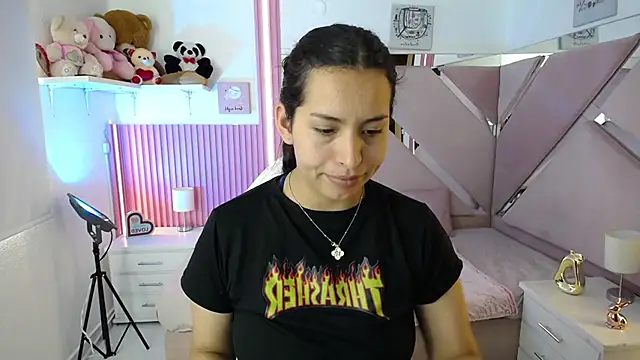 Mia garcia28 online show from 01-09-26, 07:43