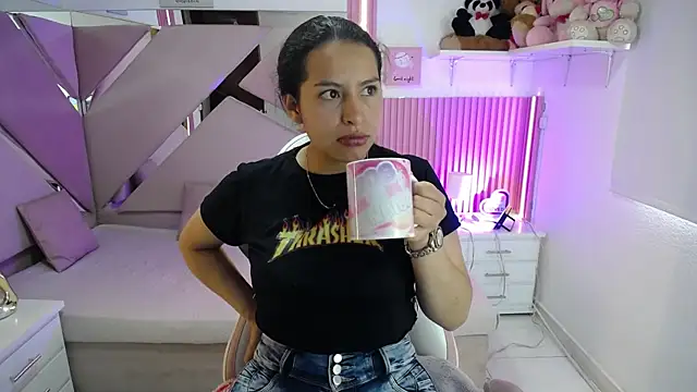 Mia garcia28 online show from 07-17-26, 04:26