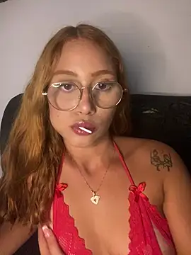 ruivinha2006 online show from 03-28-26, 10:33