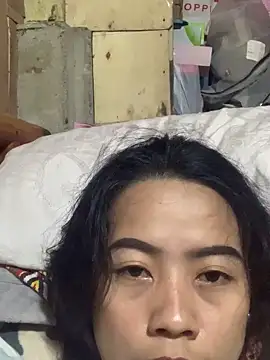 hotsunflower online show from 12-17-25, 07:35