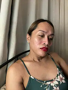 RomanticPearlTS online show from 03-15-26, 01:07