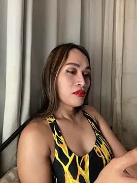 RomanticPearlTS online show from 03-25-26, 01:06