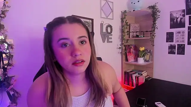 Lana Herondale online show from 09-11-25, 05:24