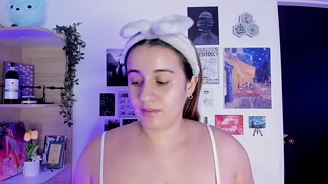 Lana Herondale online show from 10-05-25, 09:05