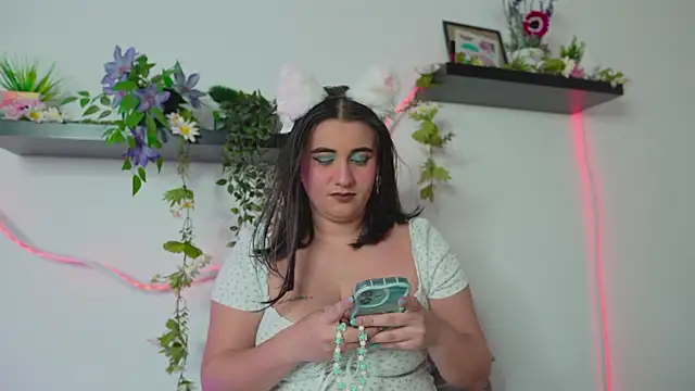 Lana Herondale online show from 06-05-26, 03:33