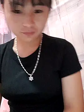 Snapshot of Sunyinn chatting on 10-14-25, 05:19 Sunyinn online show from 10-14-25, 05:19