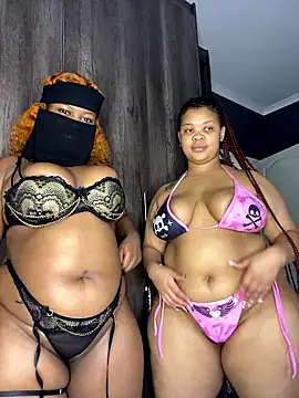 Snapshot of Thick_Ass_Barbiie chatting on 01-18-26, 02:31 Thick Ass Barbiie online show from 01-18-26, 02:31