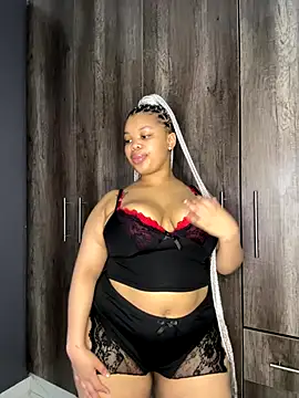 Snapshot of Thick_Ass_Barbiie chatting on 10-29-25, 02:38 Thick Ass Barbiie online show from 10-29-25, 02:38