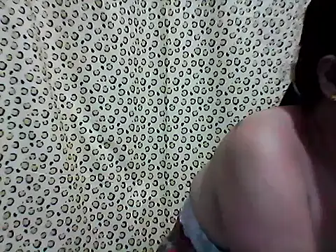 nhayasquirt online show from 09-24-25, 10:22
