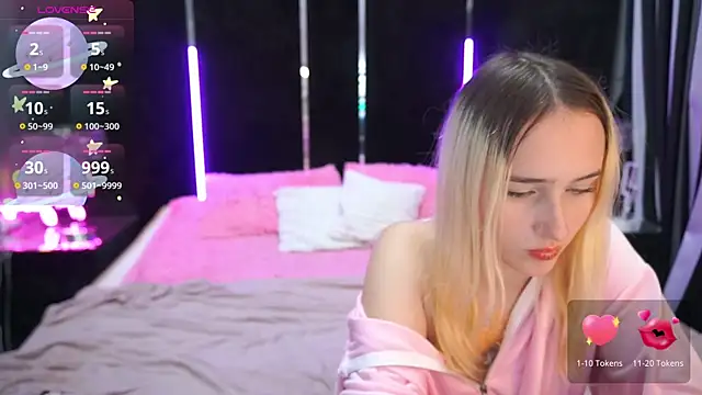 LilElfie online show from 11-29-25, 02:17