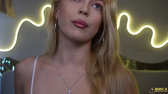 kellypeachcake online show from 10-08-25, 04:58