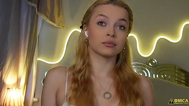 kellypeachcake online show from 11-19-25, 05:18