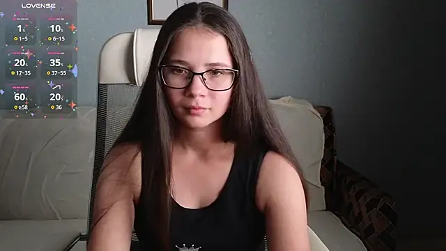 Snapshot of LuciaSenual chatting on 10-16-25, 03:31 LuciaSenual online show from 10-16-25, 03:31
