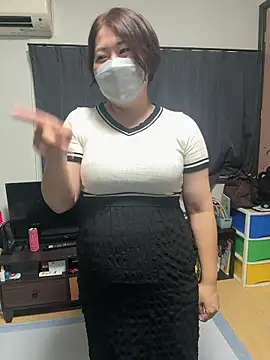 Snapshot of hima-wari0707 chatting on 10-19-25, 01:14 hima-wari0707 online show from 10-19-25, 01:14