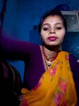 Snapshot of Punam_sony chatting on 09-08-25, 04:39 Punam sony online show from 09-08-25, 04:39