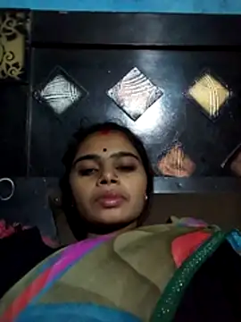 Snapshot of Punam_sony chatting on 05-24-26, 05:35 Punam sony online show from 05-24-26, 05:35