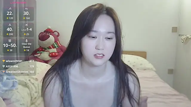 Snapshot of Belinda66 chatting on 05-27-26, 02:57 Belinda66 online show from 05-27-26, 02:57