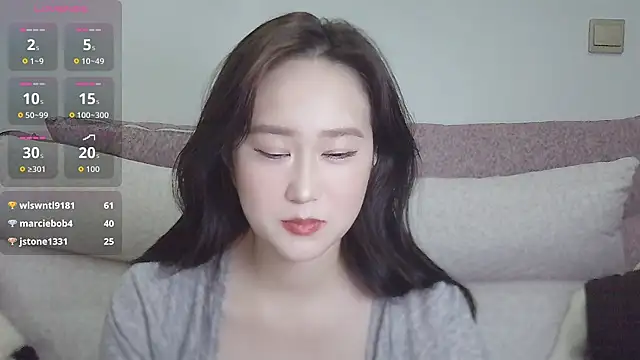Snapshot of Belinda66 chatting on 05-10-26, 01:25 Belinda66 online show from 05-10-26, 01:25