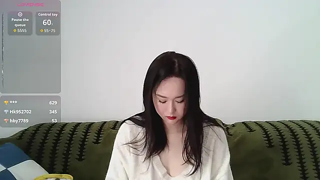 Belinda66 online show from 10-24-25, 02:54