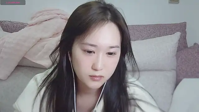 Belinda66 online show from 04-25-26, 01:14