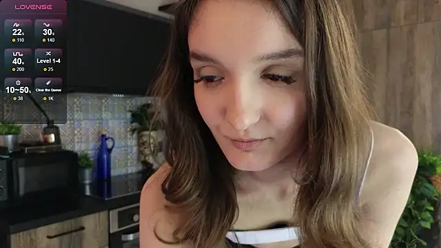 Snapshot of DebiHenks chatting on 02-13-26, 05:02 DebiHenks online show from 02-13-26, 05:02